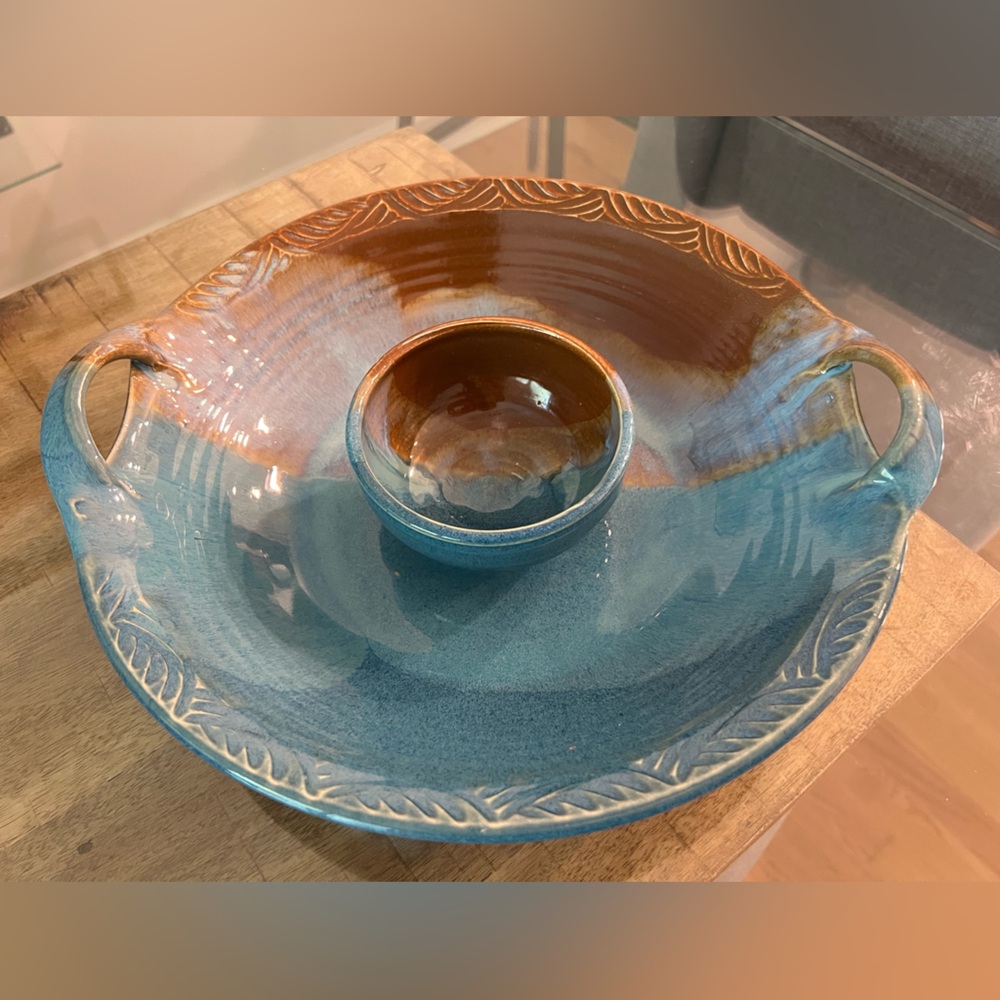 Pottery stoneware Tumbleweed Pottery Bodacious Chicken Roaster or chips n dip